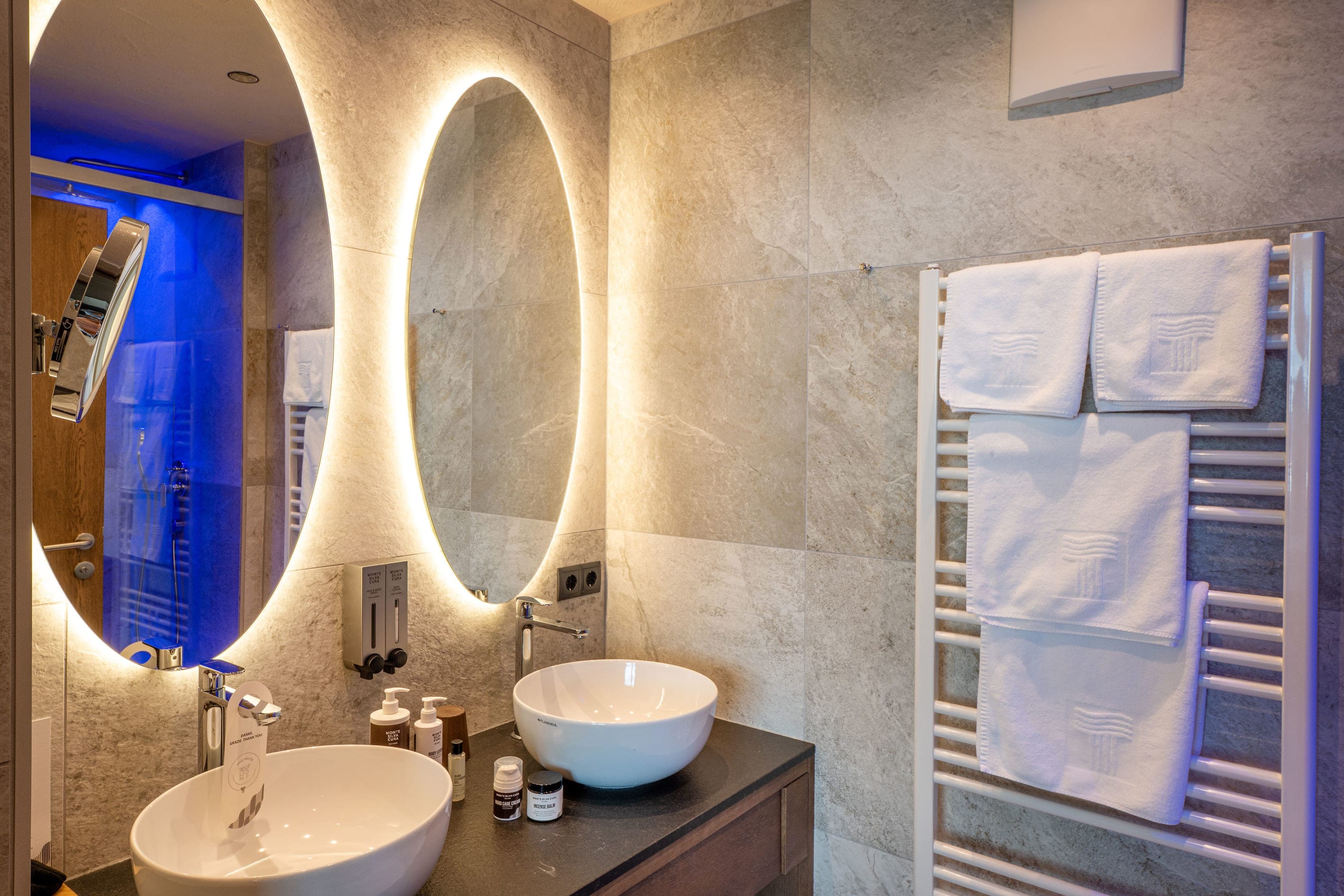 Chalet Mountain - Image 5