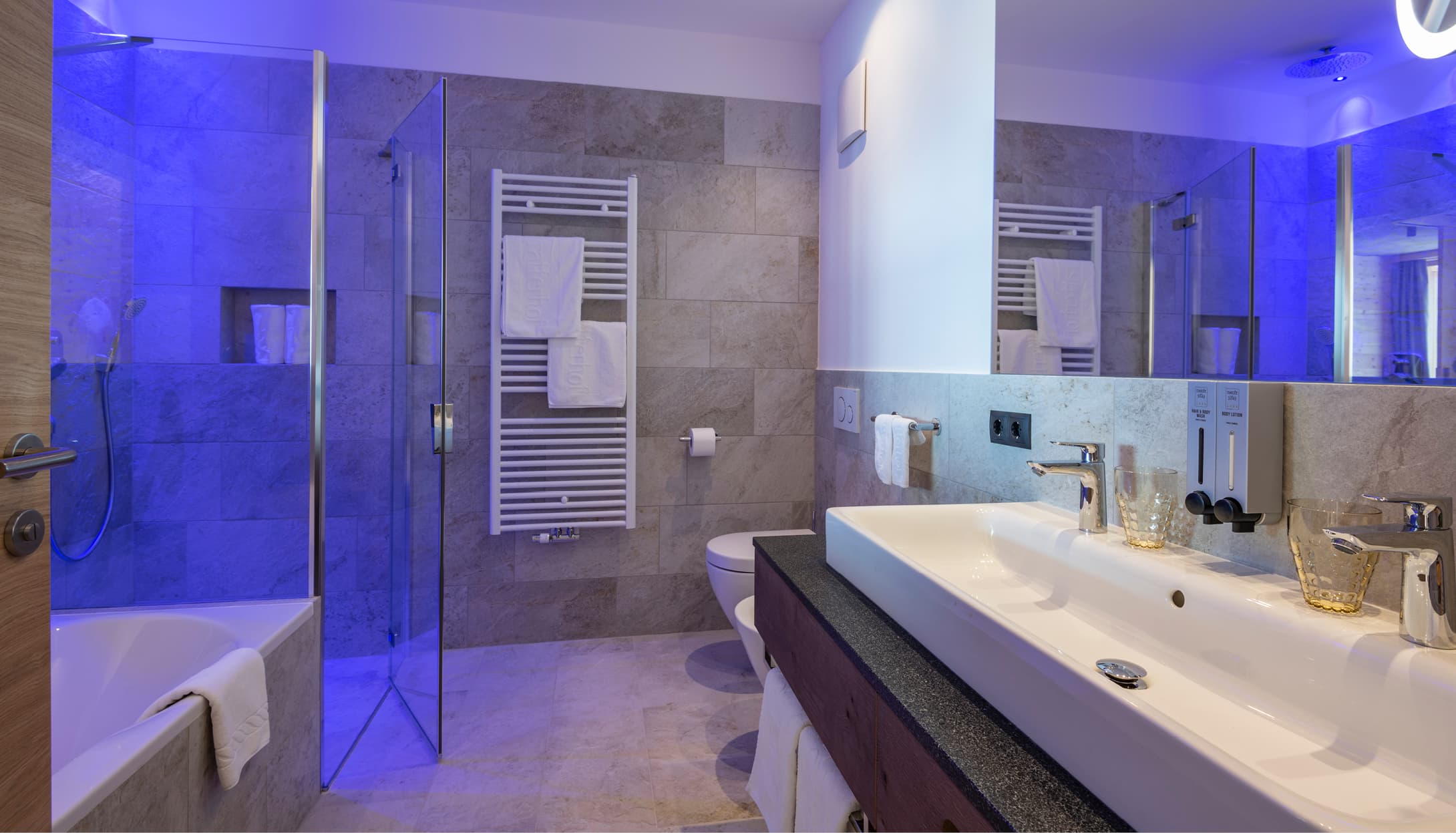 Luxury Terrassensuite Larix mit Whirlpool - Bild 5