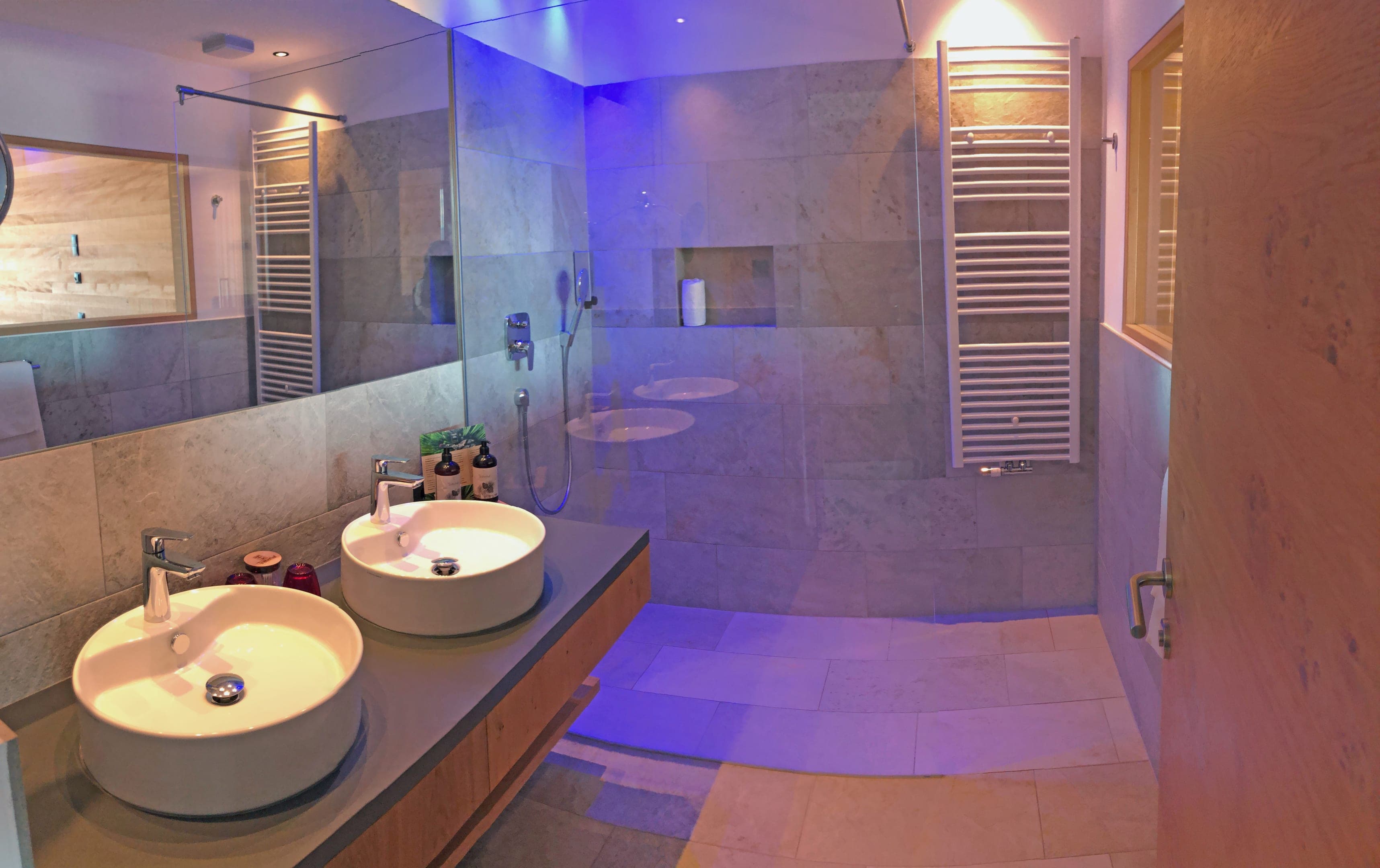 Luxury Suite with terrace Monte Silva - Image 4