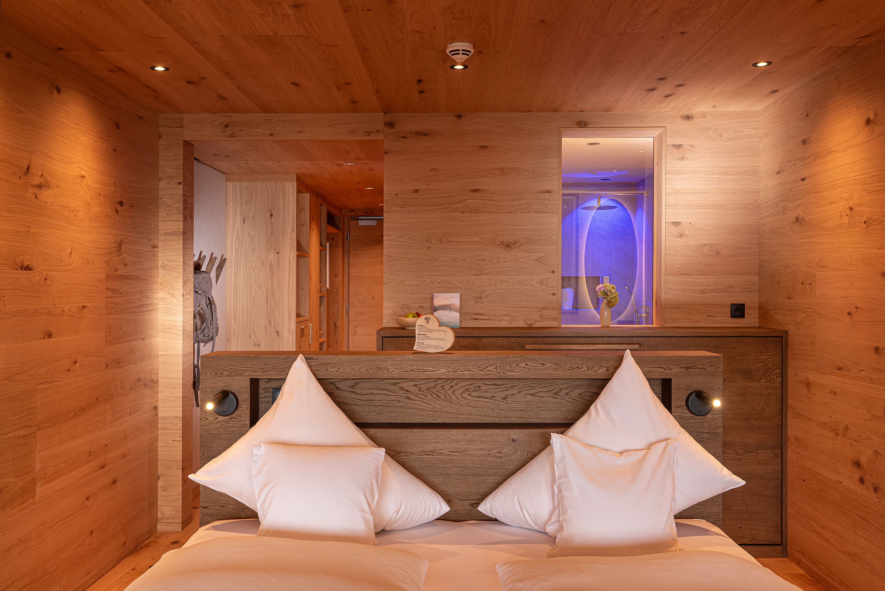 Panoramic Suite Forest - Image 1